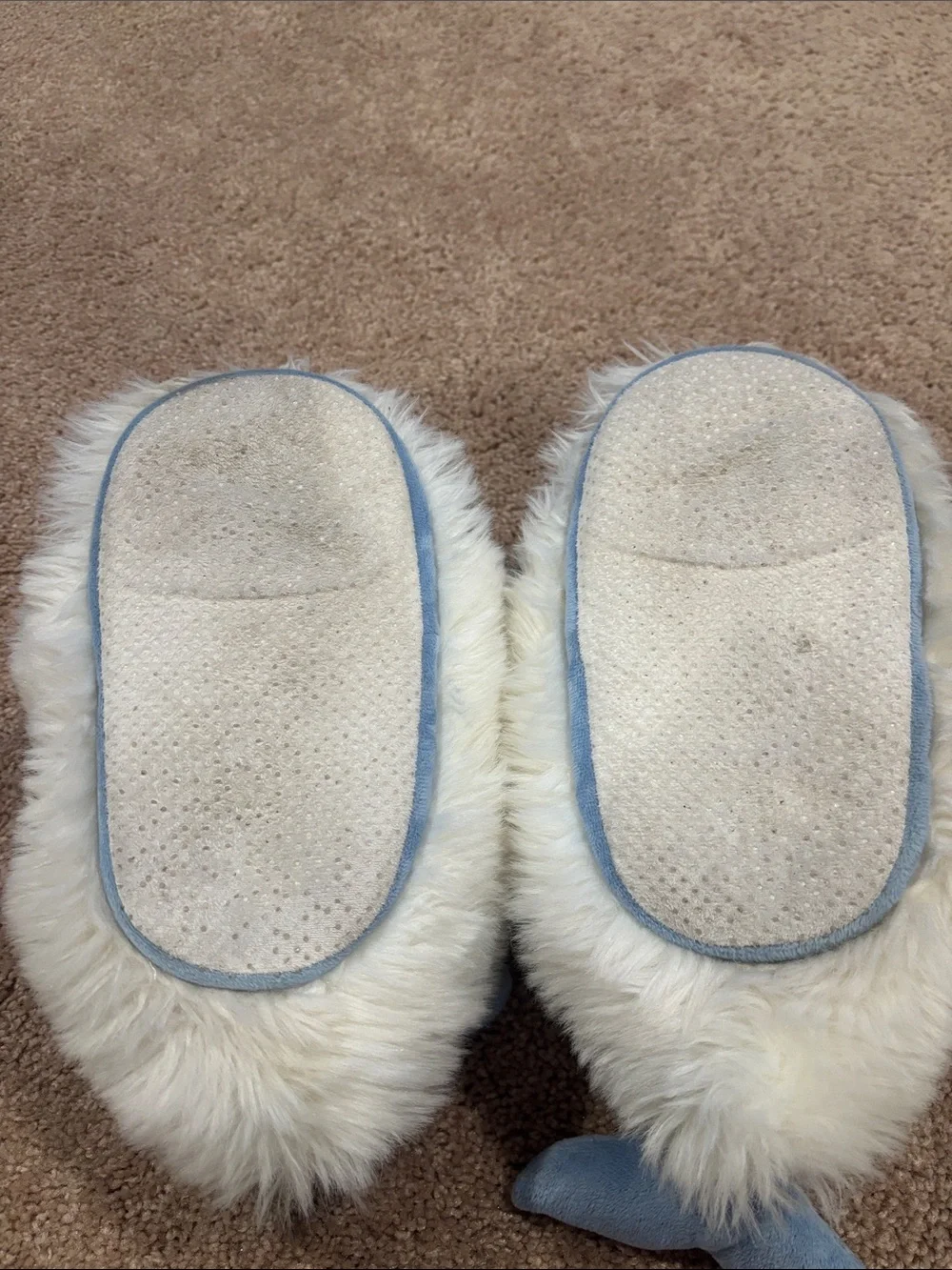 Vineyard Vines Kids Plush Yeti Slippers - White & Light Blue
